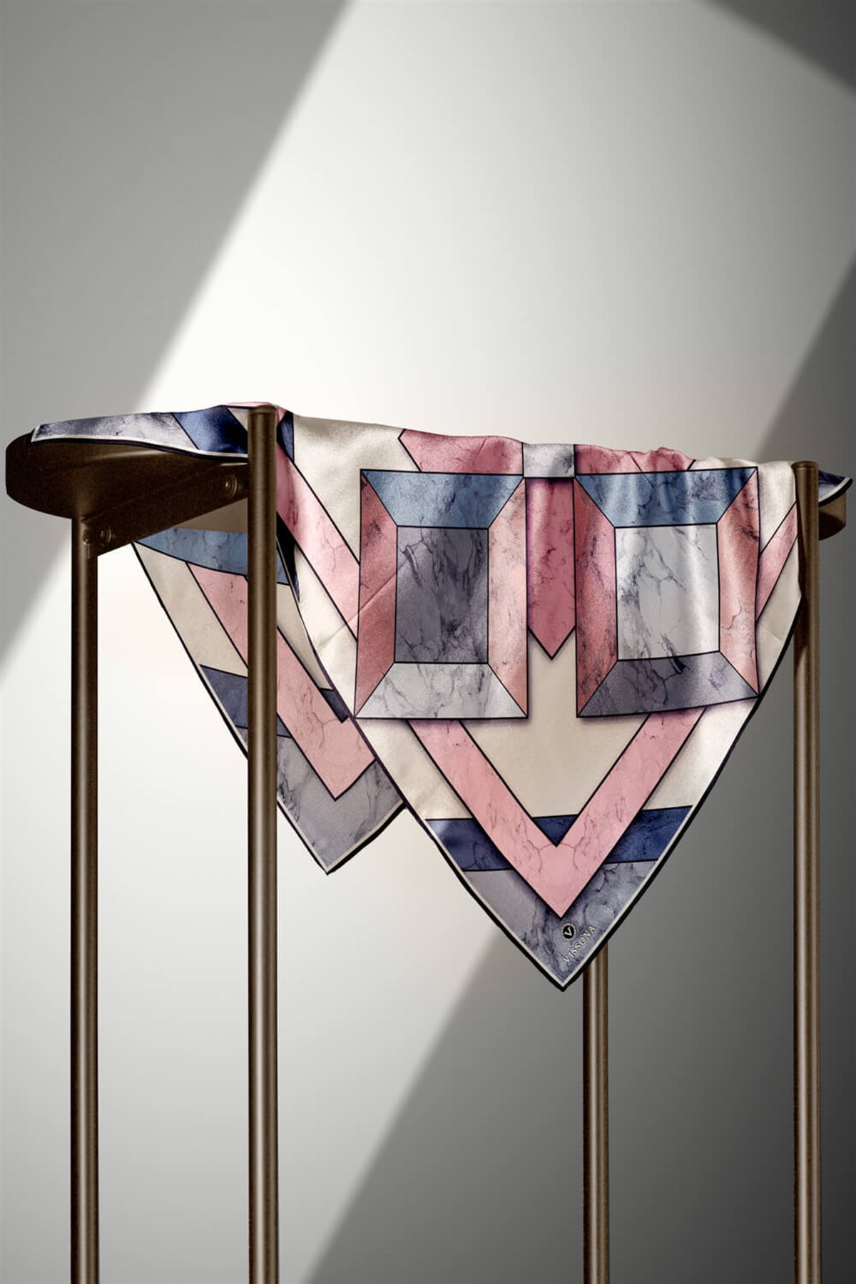 %100 Twill İpek Mermer Desenli Pudra - Bebe Mavisi Renkli 90x90 Eşarp Dikim Şekli : El Dikişi