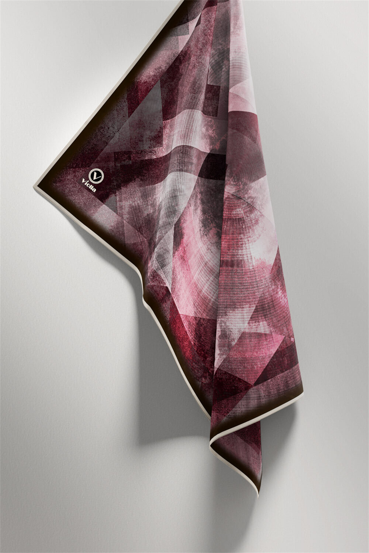 Twill Batik Desenli Mürdüm Renkli 90x90 Eşarp (İpek İçermez) Dikim Şekli : El Dikişi