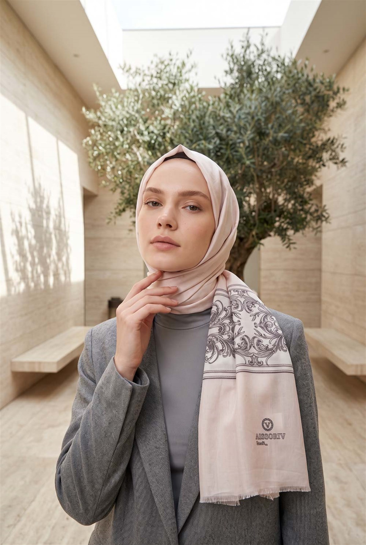 %100 Saf İpek Şal İnce Saten Vual Dokuma Monogram Ve Varank Desenli 90x210 Şal
