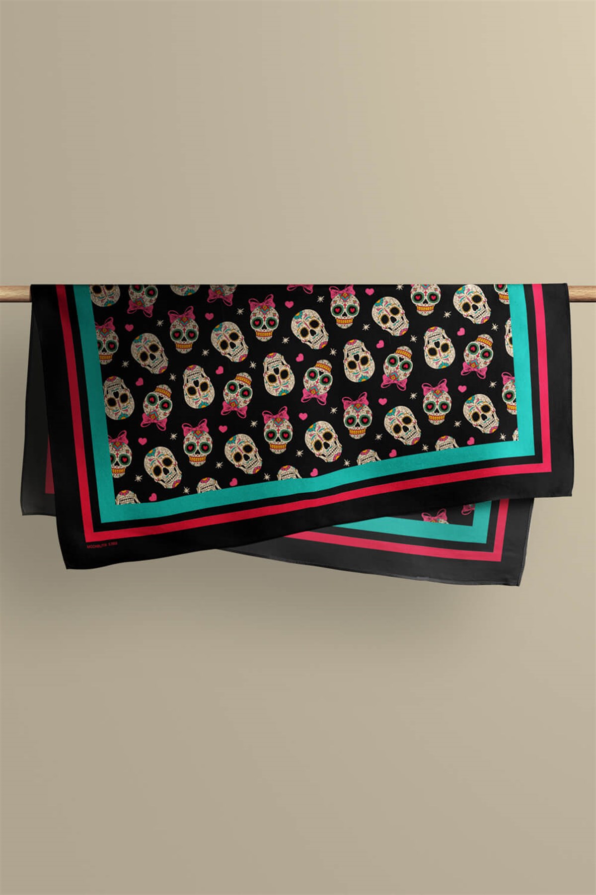 Violla G20 Kadın Kurukafa Desenli 50x50 Bandana HYL DG01389-22
