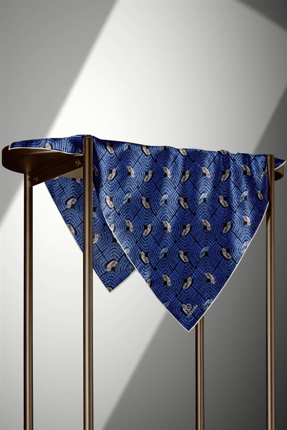 %100 Twill İpek Geometrik Desenli Saks - Siyah Renkli 90x90 Eşarp Dikim Şekli : El Dikişi