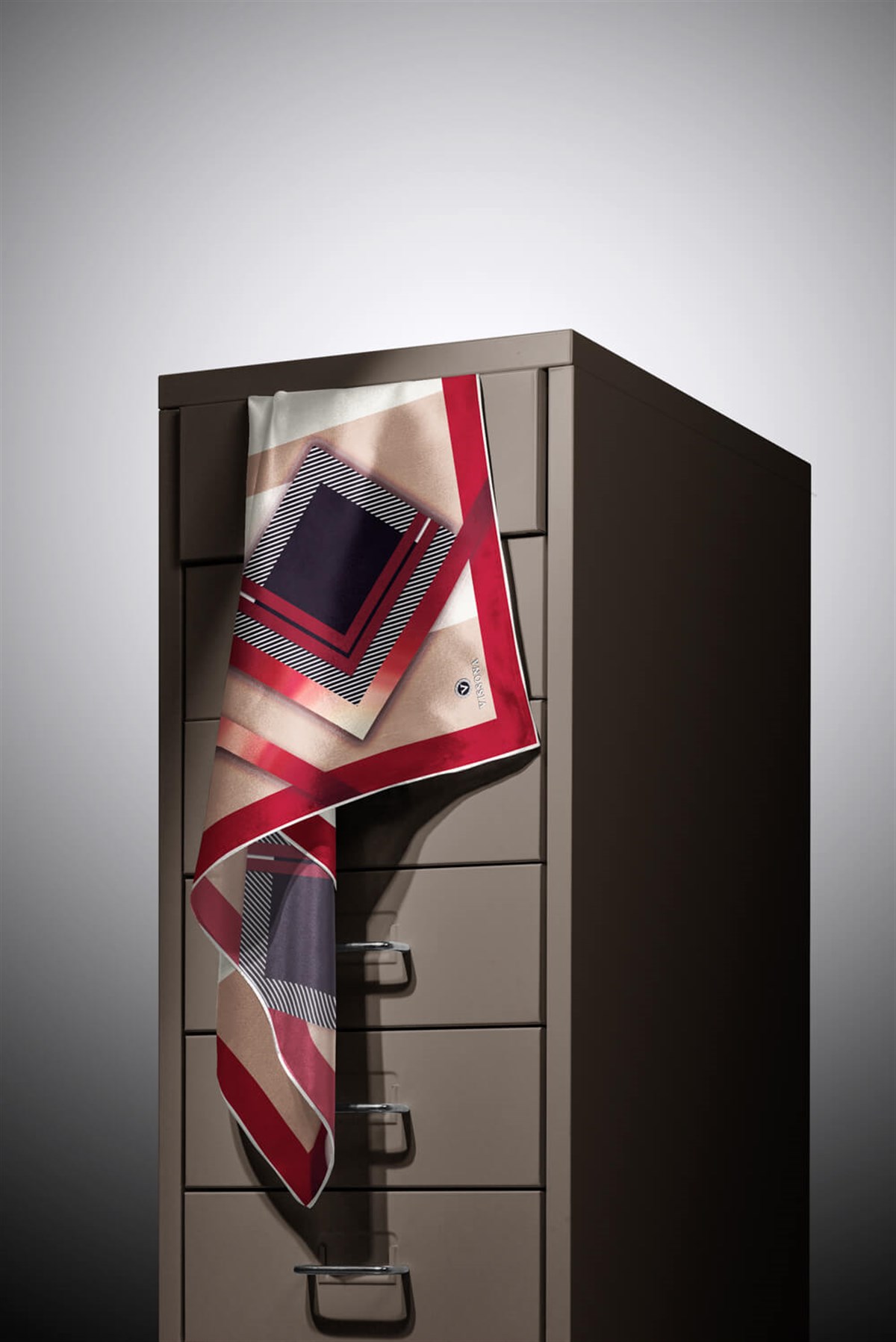 %100 Twill İpek Zebra Desenli Bej - Bordo Renkli 90x90 Eşarp Dikim Şekli : El Dikişi