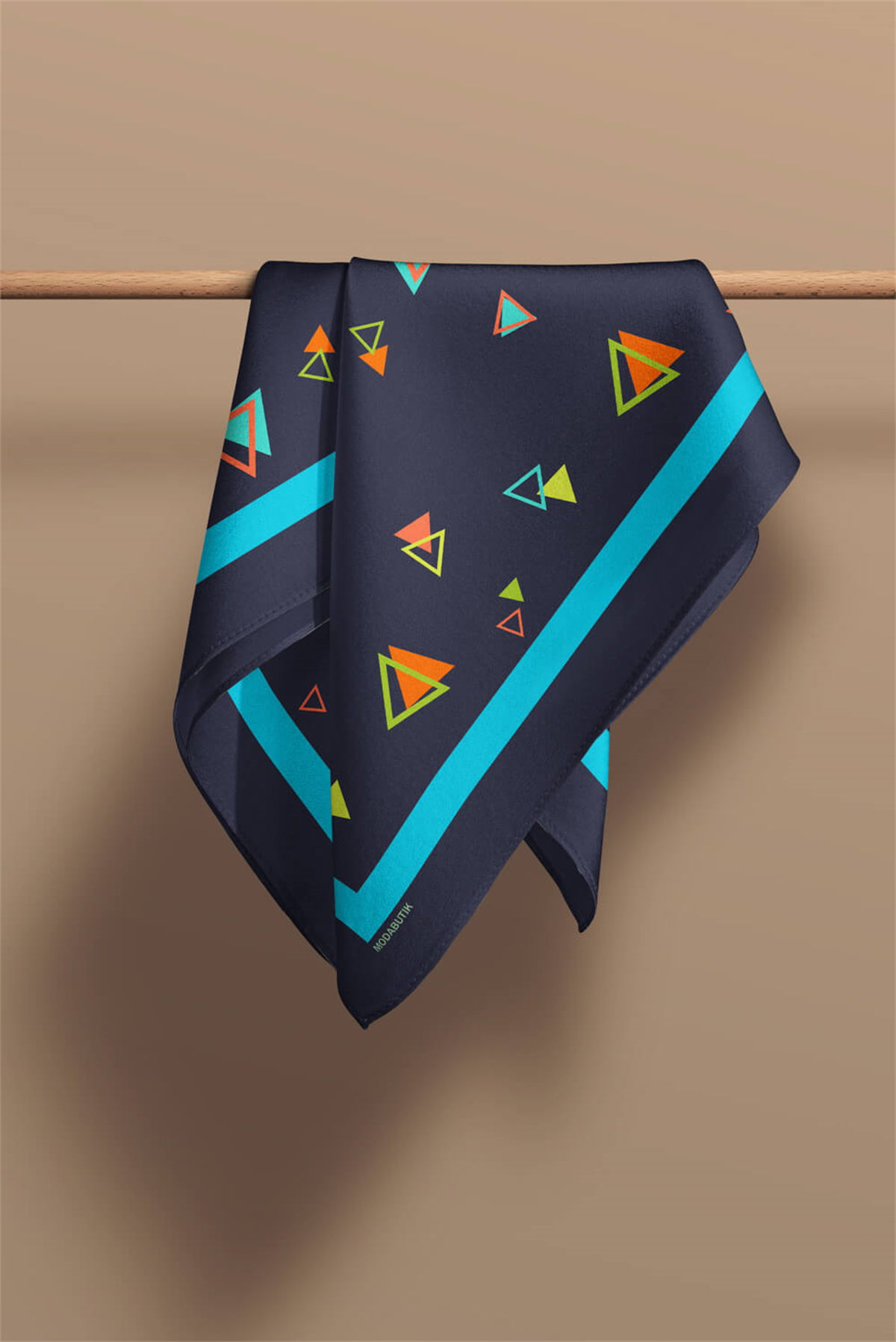 D13 Kadın Siyah  Üçgen Desenli 50x50 Bandana HYL DG0830-22