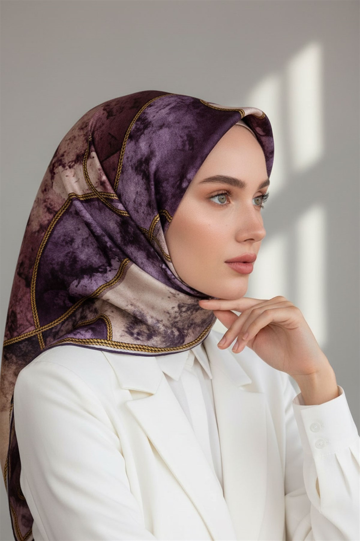 %100 Twill İpek Zincirli Mermer Desenli Mor - Pudra Renkli 90x90 Eşarp Dikim Şekli : El Dikişi