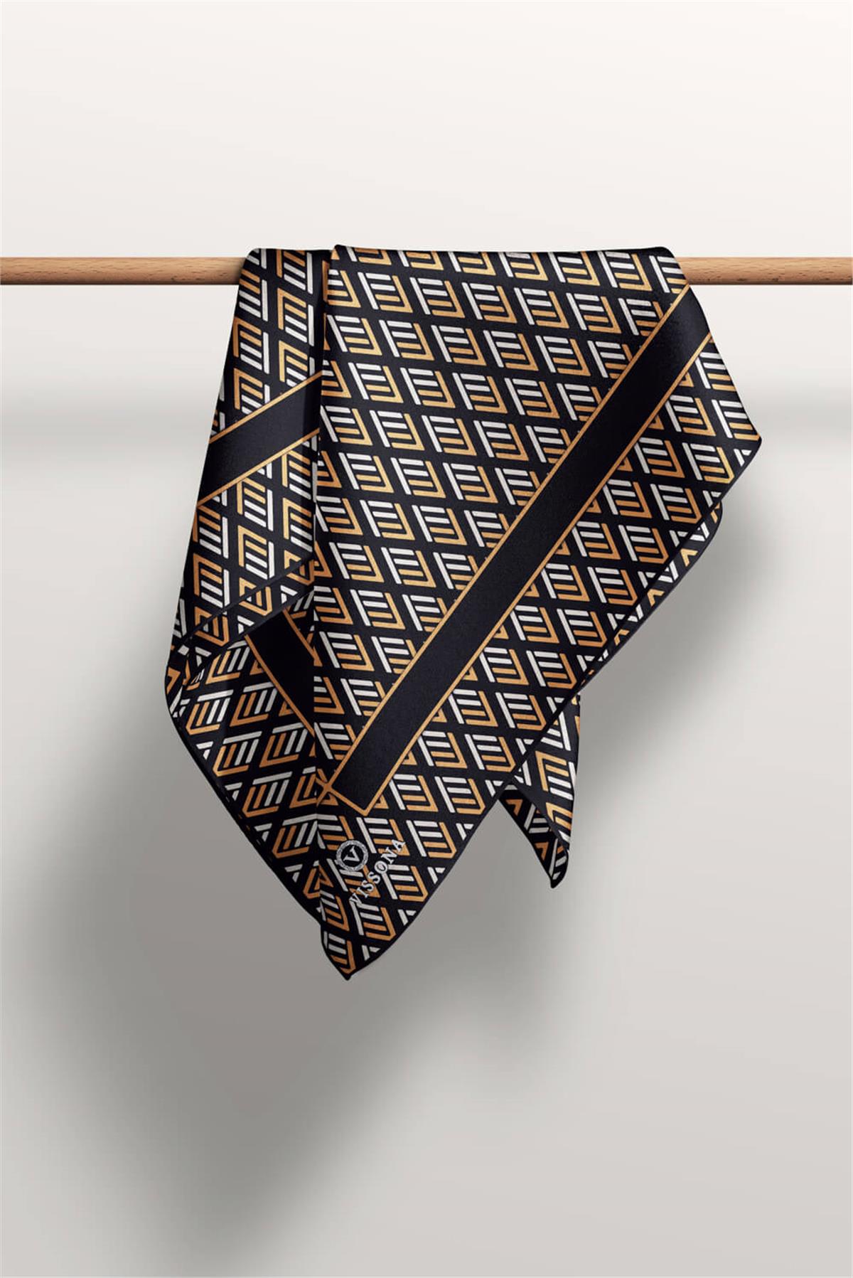 %100 Twill İpek Geometrik Desenli Siyah - Gold Renkli 90x90 Eşarp Dikim Şekli : El Dikişi