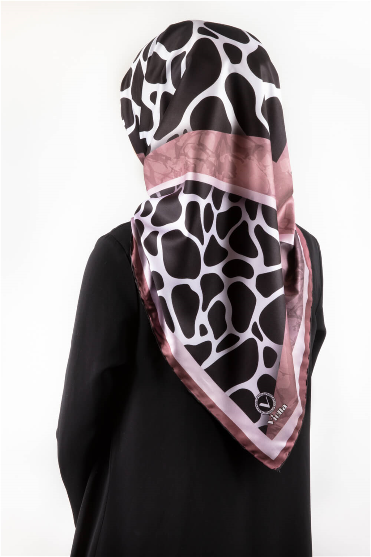 Twill Taş Desenli Pudra Renkli 90x90 Eşarp (İpek İçermez)Kenar Dikiş Şekli El Dikişli