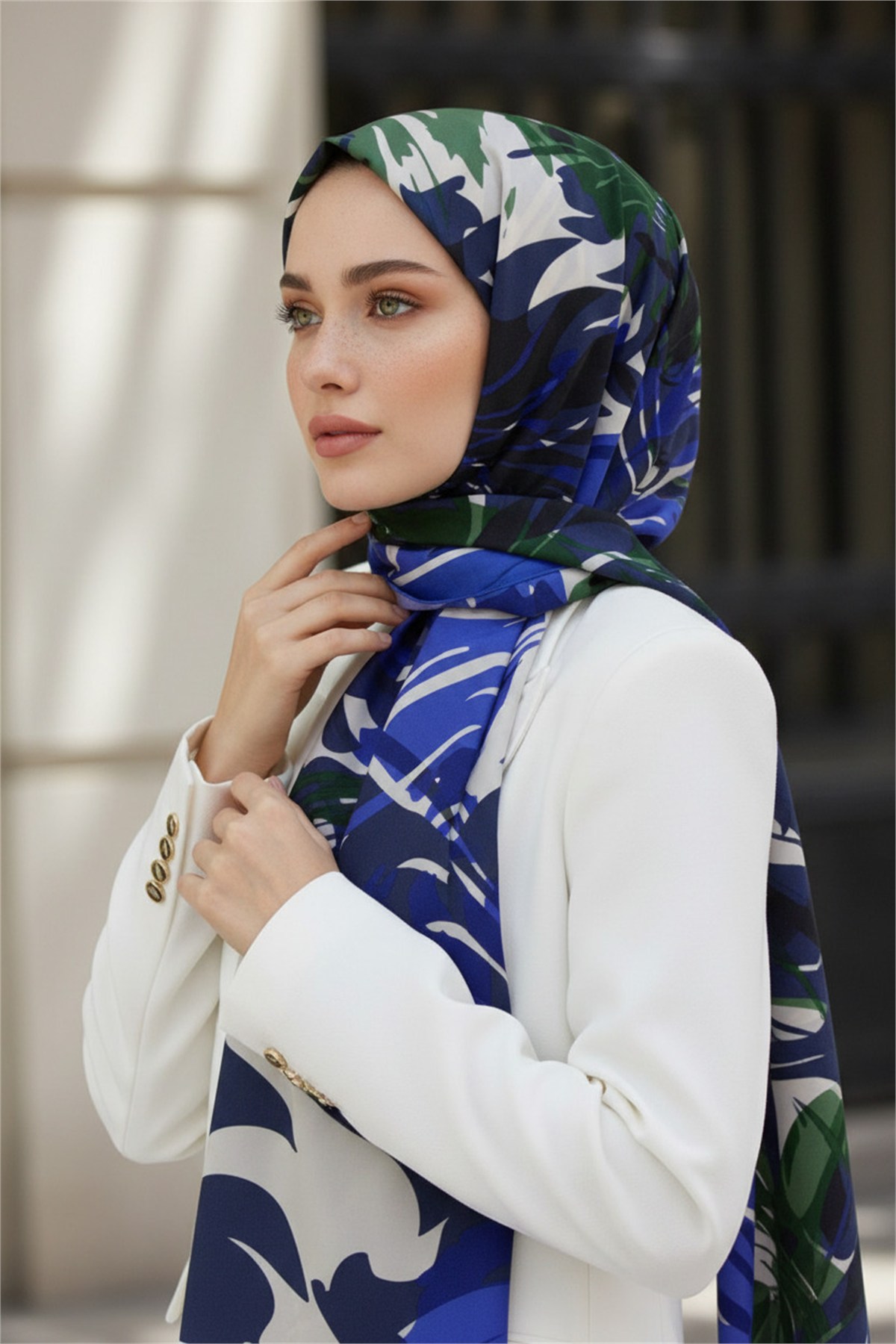 KREP GEOMETRİK DESENLİ SAKS RENKLİ 75X195 KIRIŞMAZ ŞAL