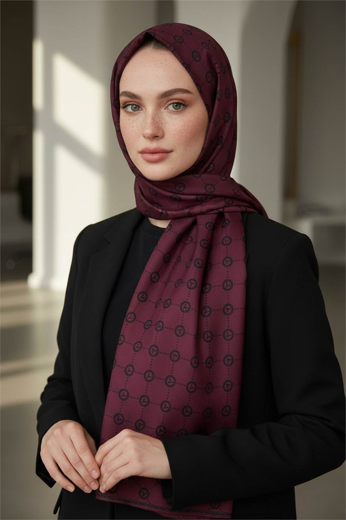 %100 Saf İpek Şal İnce Saten Vual Dokuma V Logo Desenli Bordo 2 Renkli 90x210 Şal