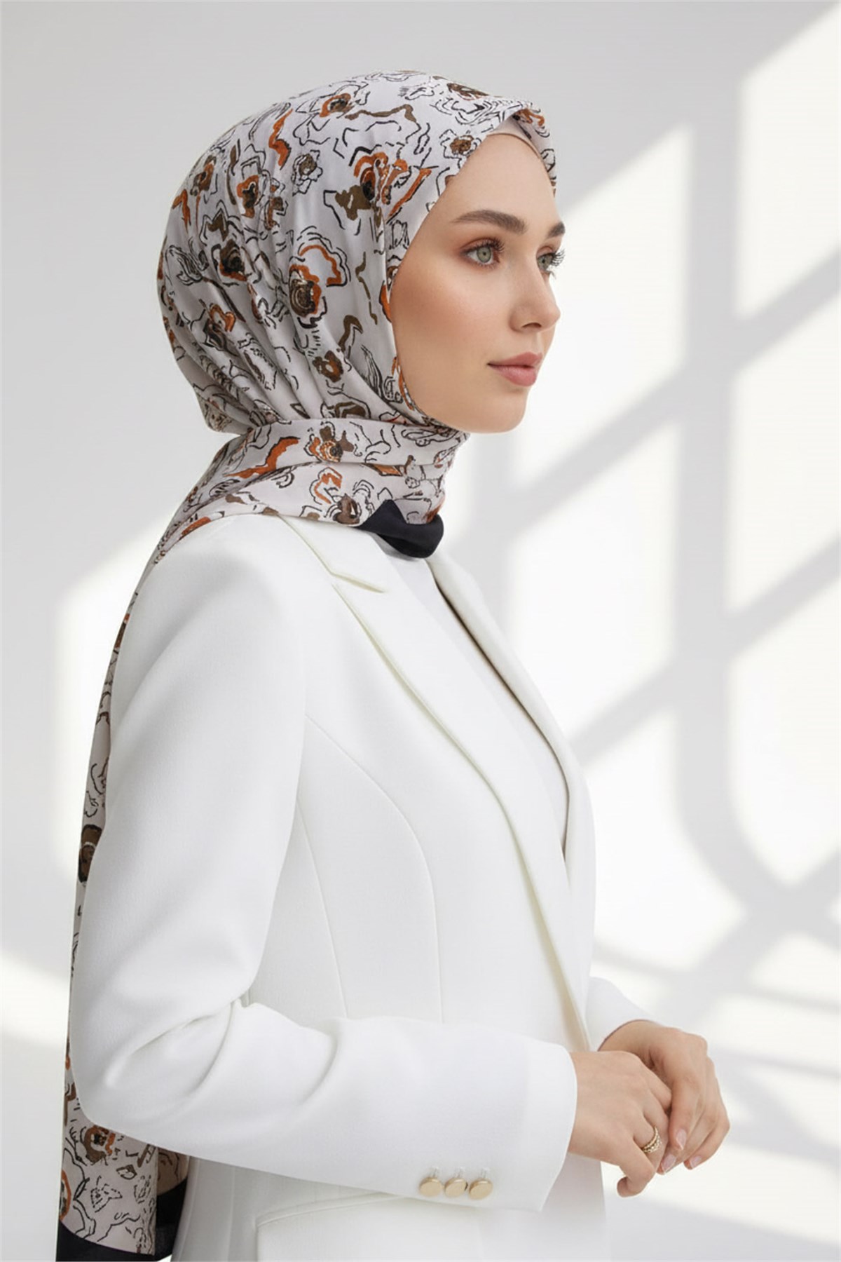 KREP ÇİÇEKLİ KAHVERENEGİ - TABA RENKLİ 75X195 KIRIŞMAZ ŞAL