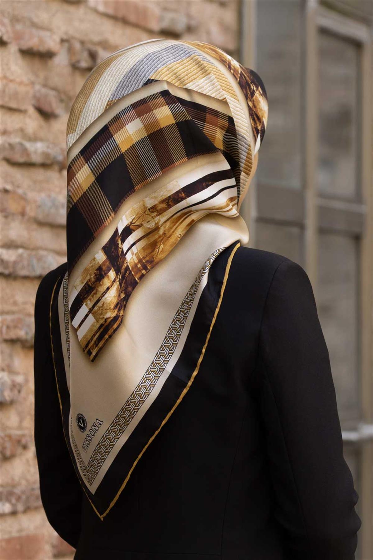 %100 Twill İpek Ekose Desenli Gold - Siyah Renkli 90x90 Eşarp Dikim Şekli : El Dikişi