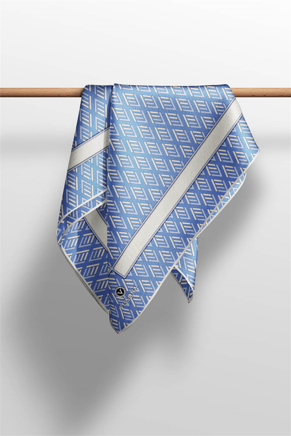 % 57 İPEK % 43 VİSKON Twill İpek Geometrik Desenli İndigo - Krem Renkli 90x90 Eşarp Dikim Şekli : El Dikişi