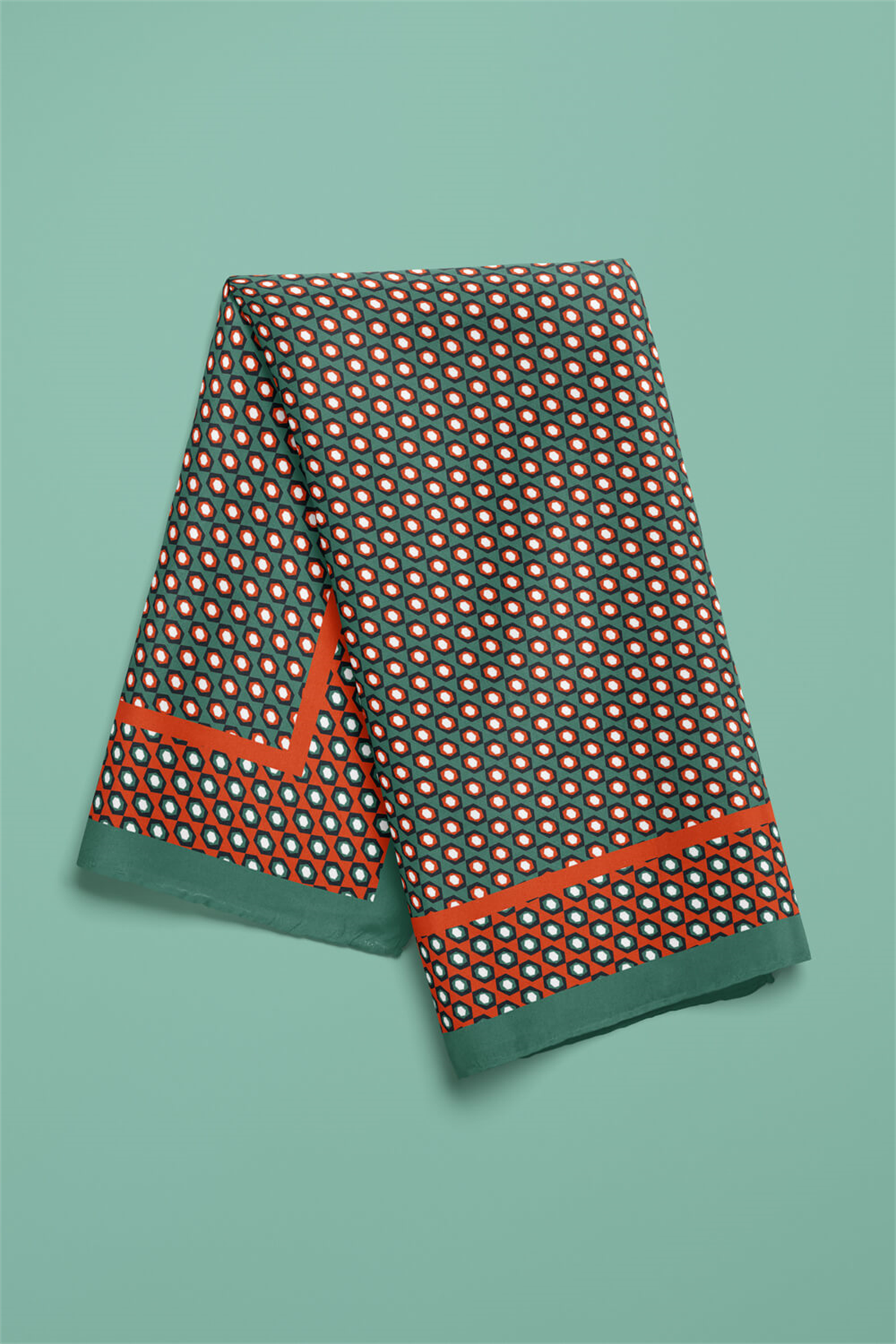 C117 RETRO TASARIMLI BANDANA  DG11989