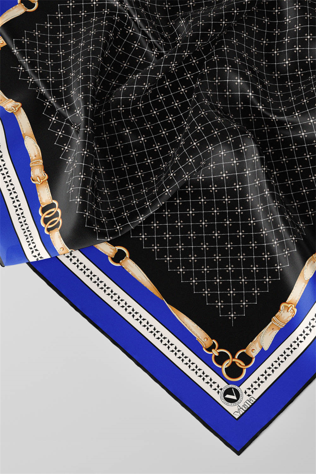 Twill Kemerli ve Çıtır Motifli Desenli Saks Renkli 90x90 Eşarp (İpek İçermez) Dikim Şekli : El Dikişi
