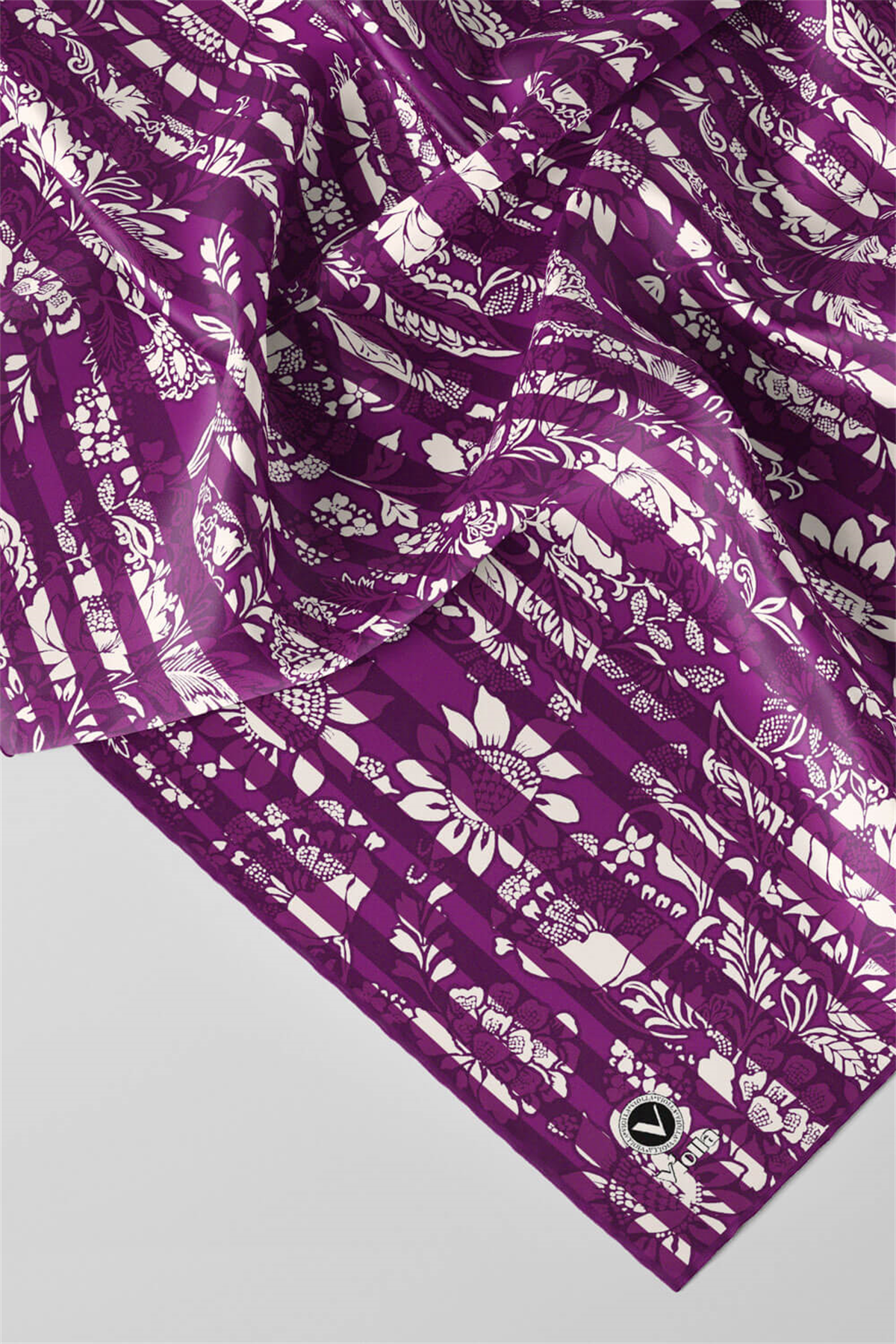 Twill Batik Şal Desenli Mürdüm Renkli 90x90 Eşarp (İpek İçermez) Kenar Dikiş Şekli El Dikişli