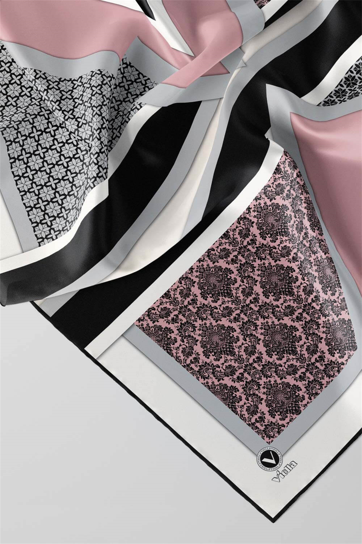Twill Geometrik Barok Desenli Pudra - Gri Renkli 90x90 Eşarp (İpek İçermez) Kenar Dikiş Şekli El Dikişli