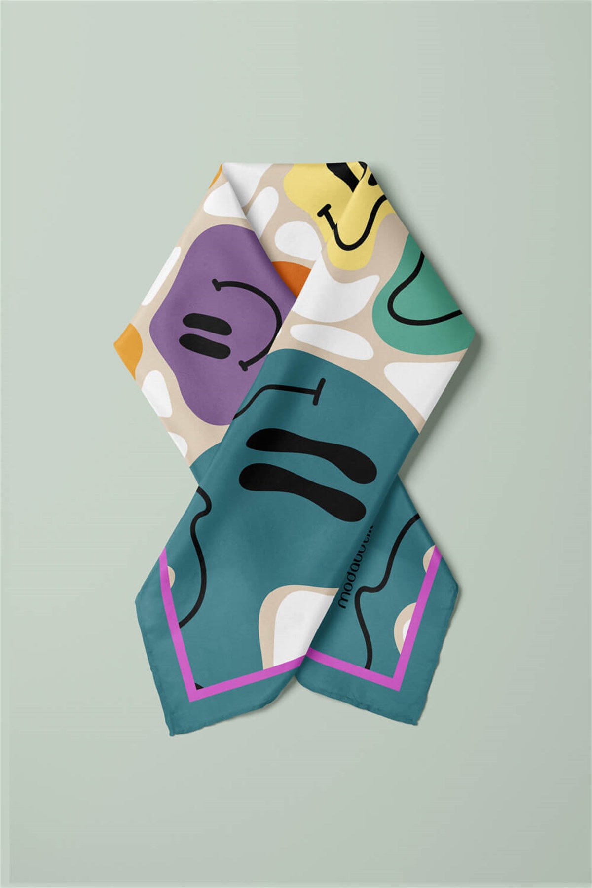 B38 Violla Smiley Desenli Bandana
