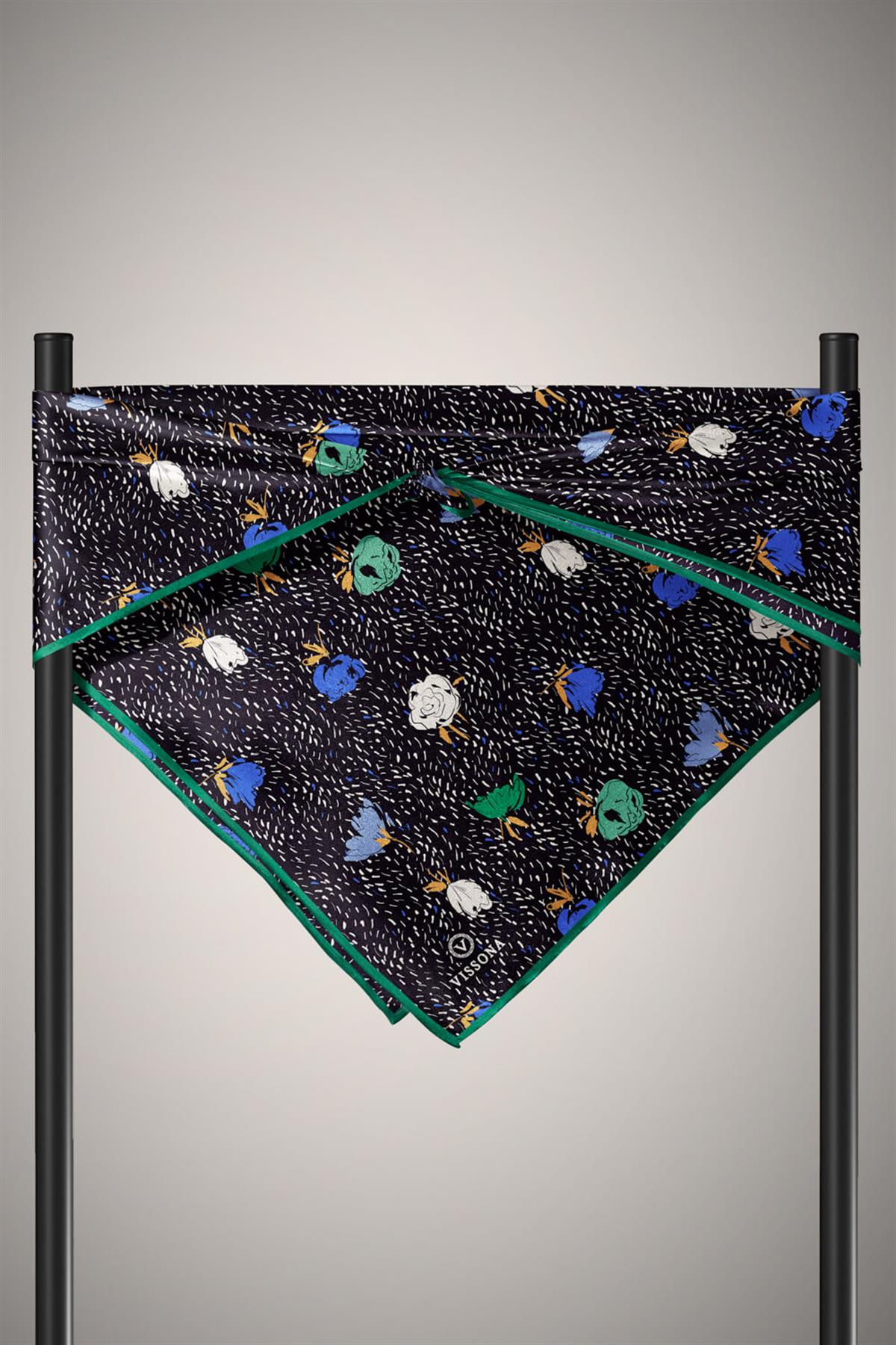 %100 Twill İpek Çıtır Çiçek Desenli Zümrüt Yeşili - Saks Renkli 90x90 Eşarp Dikim Şekli : El Dikişi