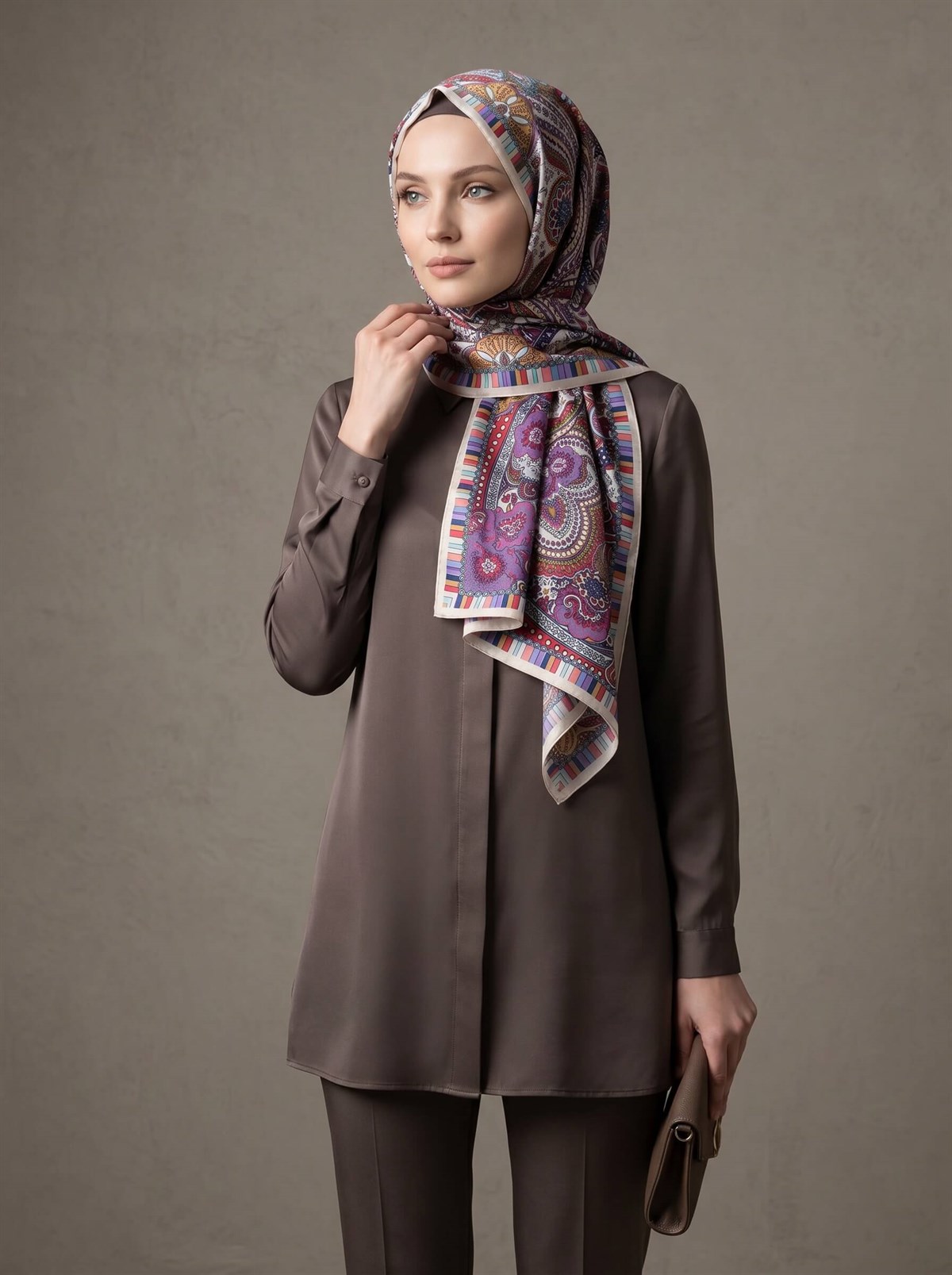 100% İpek Etro Desenli Krem Renkli 92x210 Şal