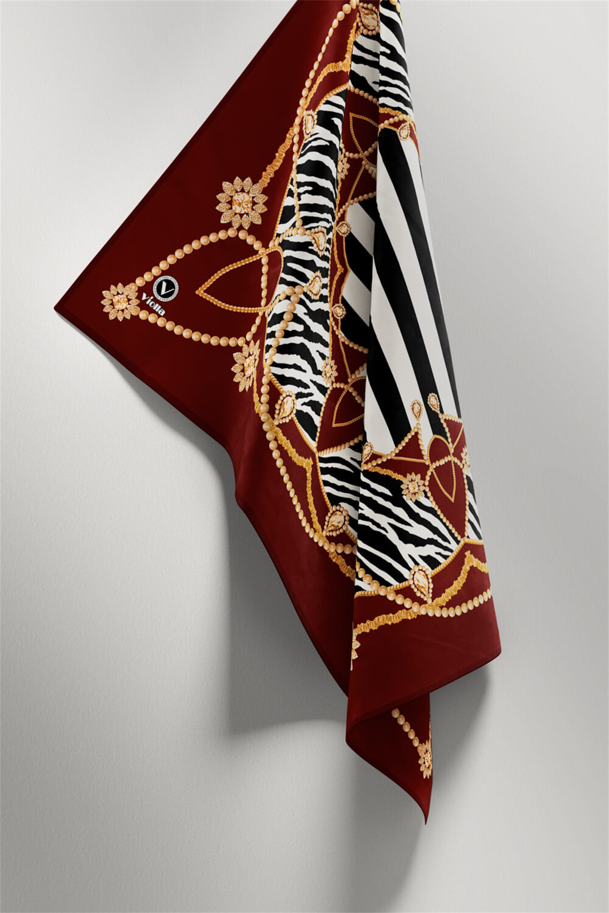 Twill Gold Detaylı Zebra Desenli Bordo Renkli 90x90 Eşarp (İpek İçermez) Kenar Dikiş Şekli El Dikişli