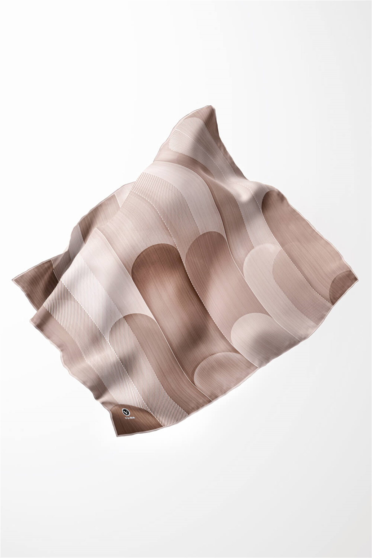 Twill Geometrik Desenli Bej Renkli 90x90 Eşarp (İpek İçermez) Kenar Dikiş Şekli El Dikişli