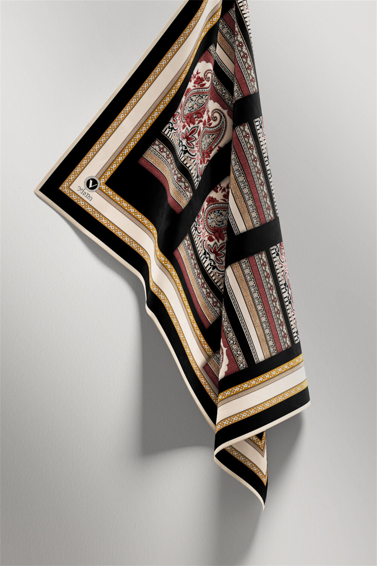 Twill Şal Desenli Siyah Renkli 90x90 Eşarp (İpek İçermez) Kenar Dikiş Şekli El Dikişli