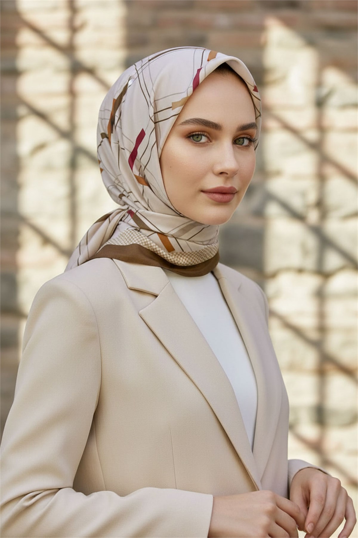 KREP GEOMETRİK DESENLİ BEJ - TABA RENKLİ 75X195 KIRIŞMAZ ŞAL
