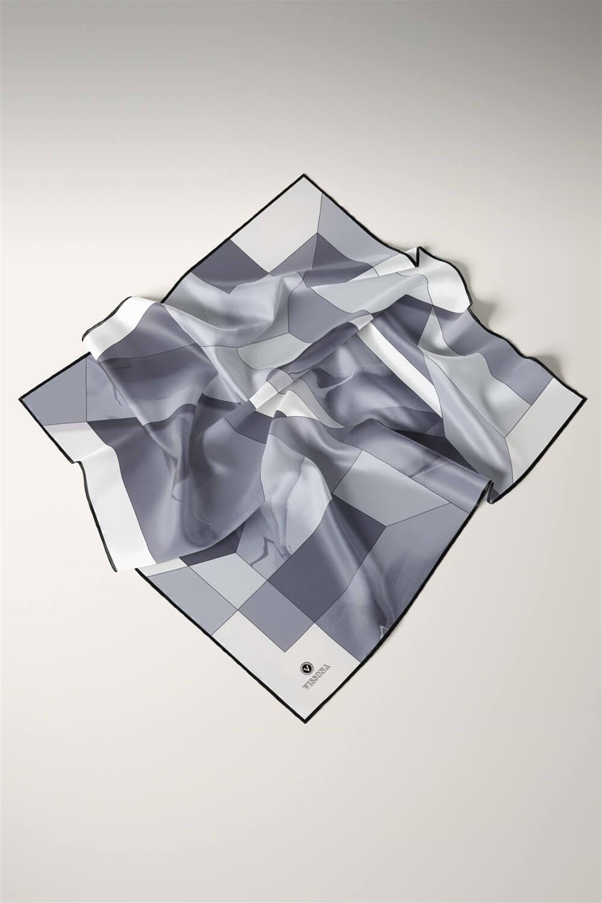 %100 Twill İpek Geometrik Desenli Gri - Gümüş Renkli 90x90 Eşarp Dikim Şekli : El Dikişi