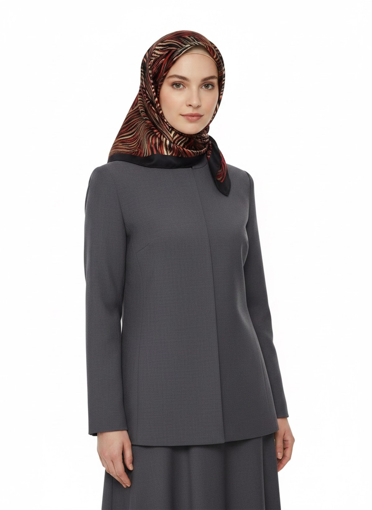 %100 Twill İpek Yaprak Desenli Siyah - Kırmızı Renkli 90x90 Eşarp Dikim Şekli : El Dikişi
