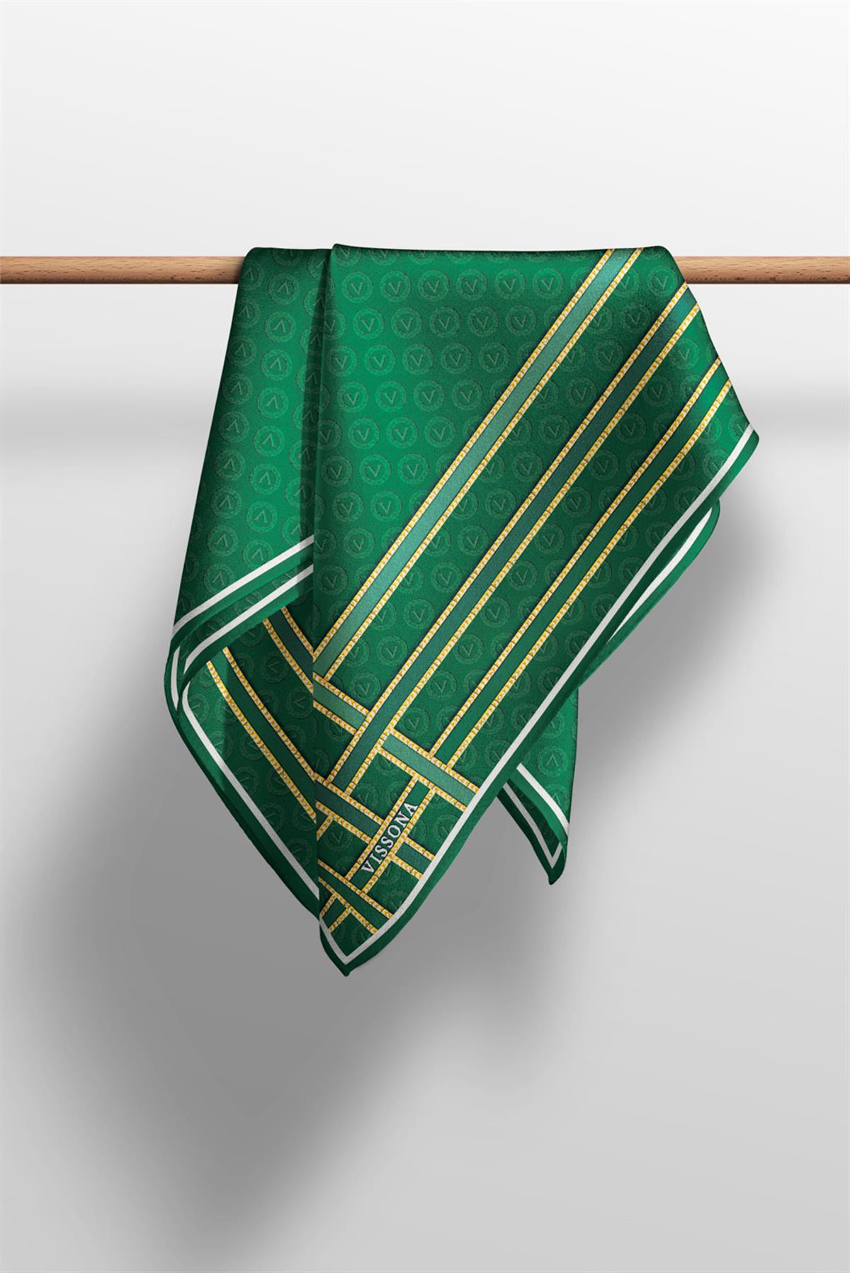 %100 Twill İpek Monogram Desenli Zümrüt Yeşili - Mint Yeşili Renkli 90x90 Eşarp Dikim Şekli : El Dikişi