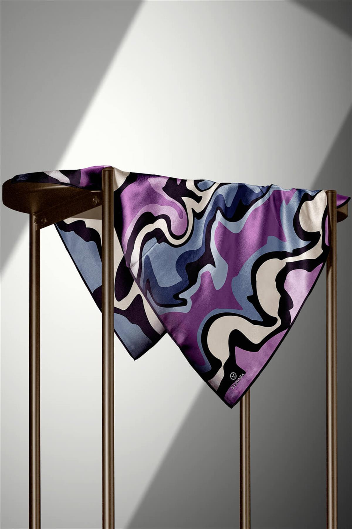 100% Twill İpek Dalga Desenli İndigo - Lila Renkli 90x90 Dikim Şekli : El Dikişi Eşarp