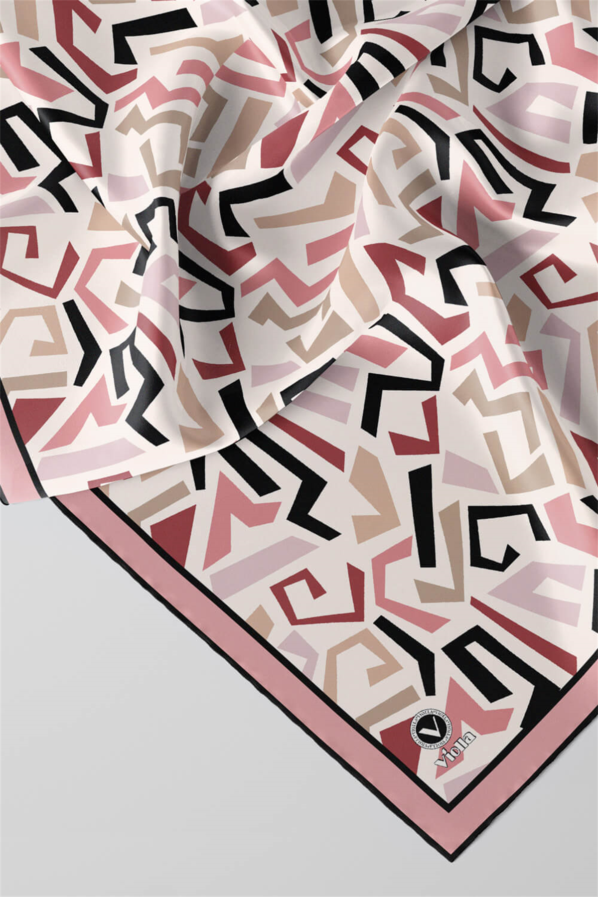 Twill Geometrik Desenli Pudra Renkli 90x90 Eşarp (İpek İçermez) Kenar Dikiş Şekli El Dikişli