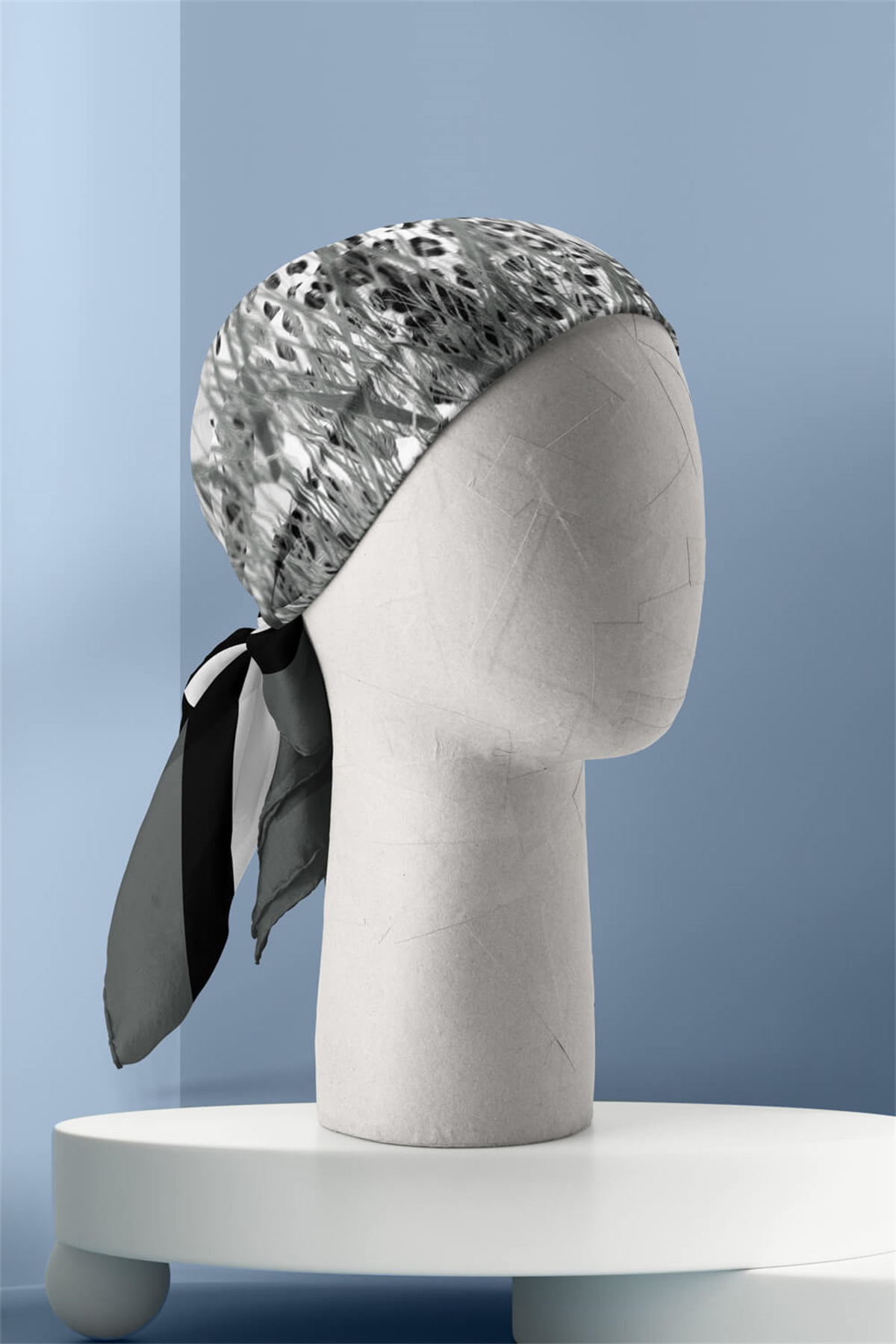 D57 Kadın Yeşil Gri Kaplan Desenli 50x50 Bandana HYL DG01330-22