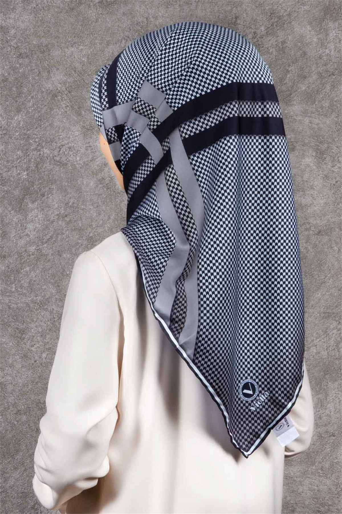 Twill Çizgili Pötikareli Çizgili Desenli Siyah - Gri Renkli 90x90 Eşarp (İpek İçermez)