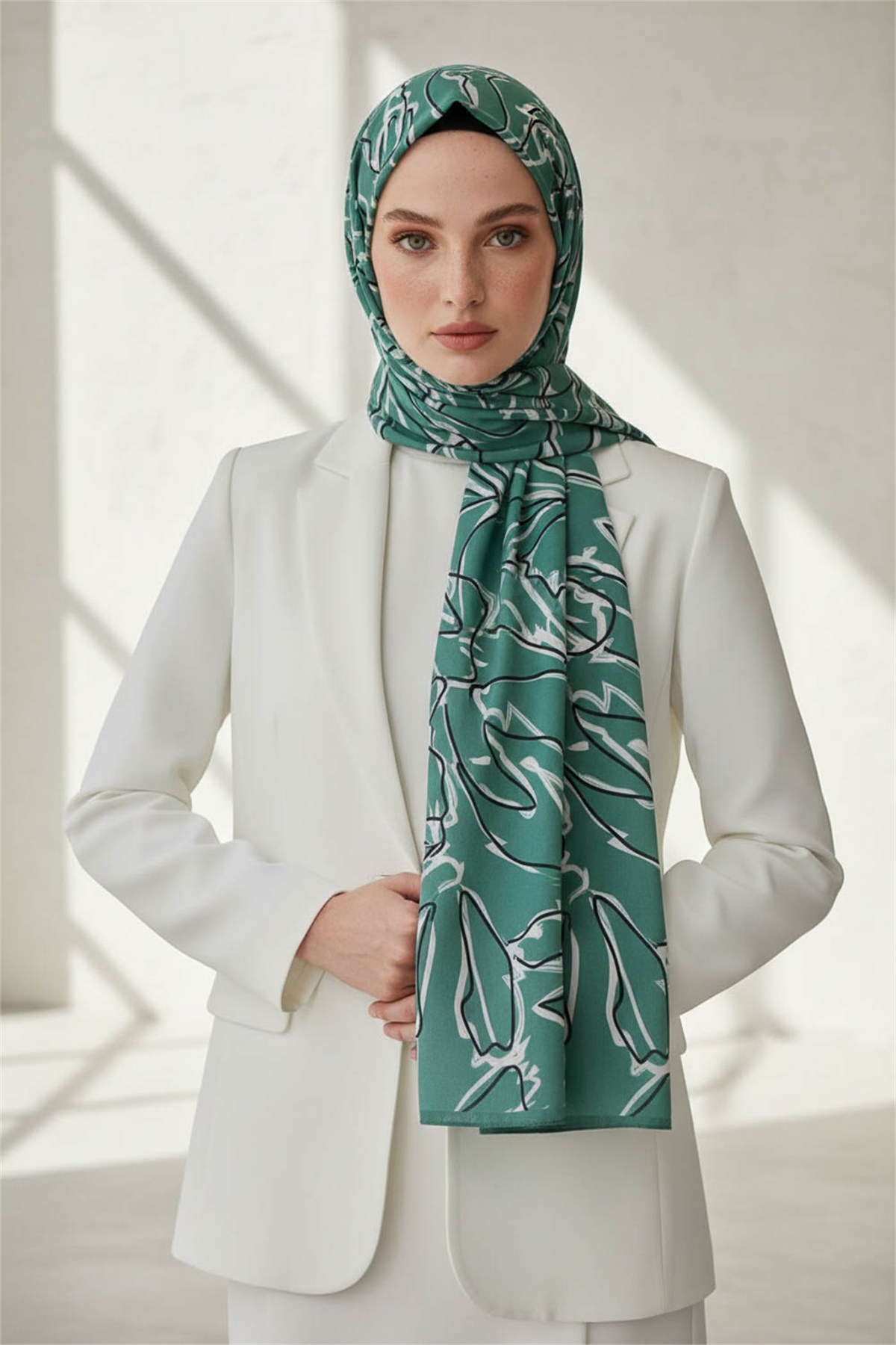 KREP YAPRAK DESENLİ KOYU MİNT YEŞİLİ RENKLİ 75X195 KIRIŞMAZ ŞAL