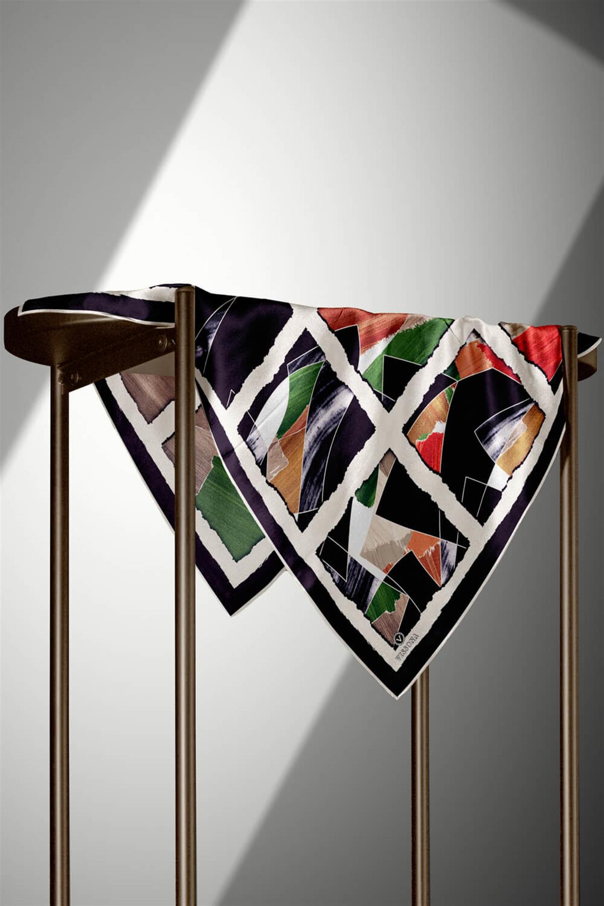 %100 Twill İpek Geometrik Desenli Turuncu - Zümrüt Yeşili Renkli 90x90 Eşarp Dikim Şekli : El Dikişi