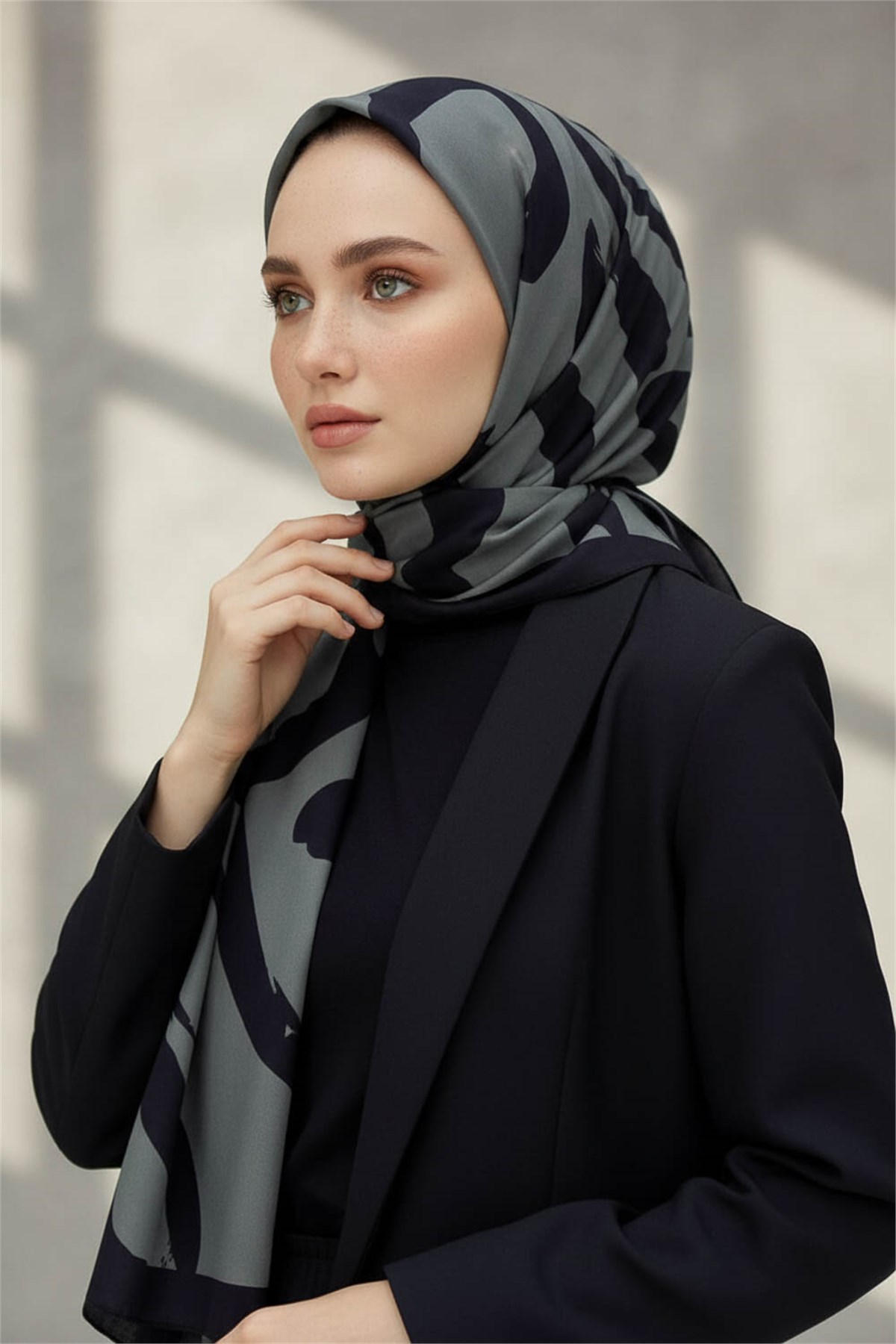 KREP FIRÇA DARBESİ DESENLİ GRİ RENKLİ 75X195 KIRIŞMAZ ŞAL