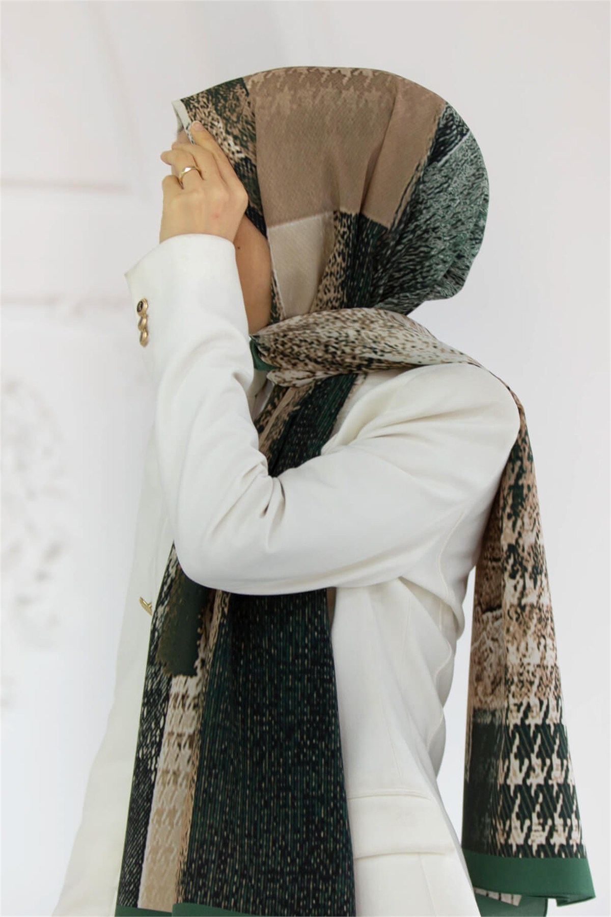 KREP KAZAYAĞI DESENLİ MİNT YEŞİLİ RENKLİ 75X195 KIRIŞMAZ ŞAL