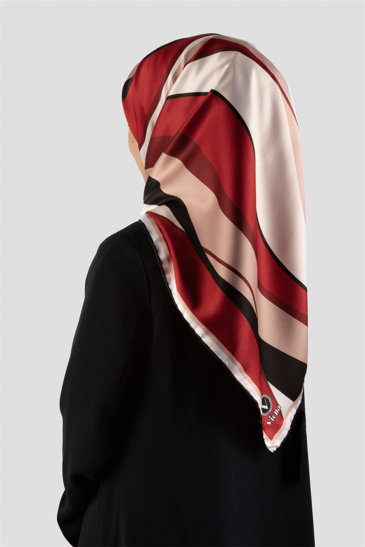 Rayon Modern Dalgalı Çizgi Desenli Bordo Renkli 90x90 Dikim Şekli : El Dikişi Eşarp (İpek İçermez)