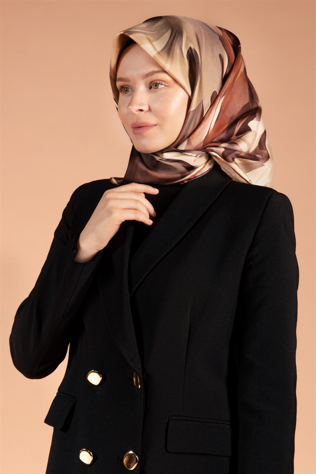 %100 Twill İpek Yaprak Desenli Bej - Taba Renkli 90x90 Eşarp Dikim Şekli : El Dikişi