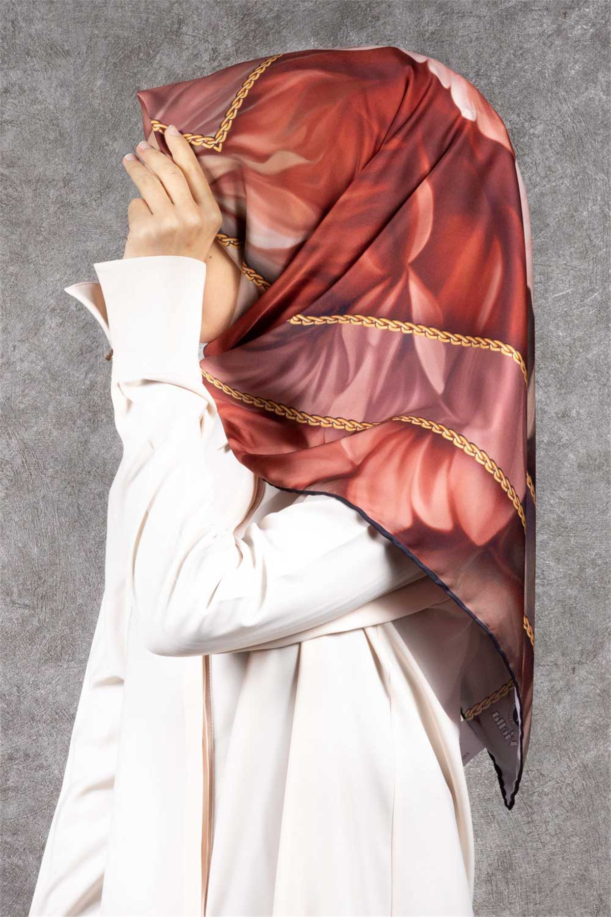 Twill Gül Desenli Somon - Mint Yeşili Renkli 90x90 Eşarp (İpek İçermez) Kenar Dikiş Şekli El Dikişli