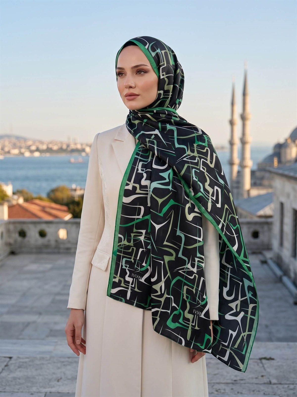 100% İPEK ÇİZGİLİ DESENLİ ZÜMRÜT YEŞİLİ - HAKİ RENKLİ ŞAL