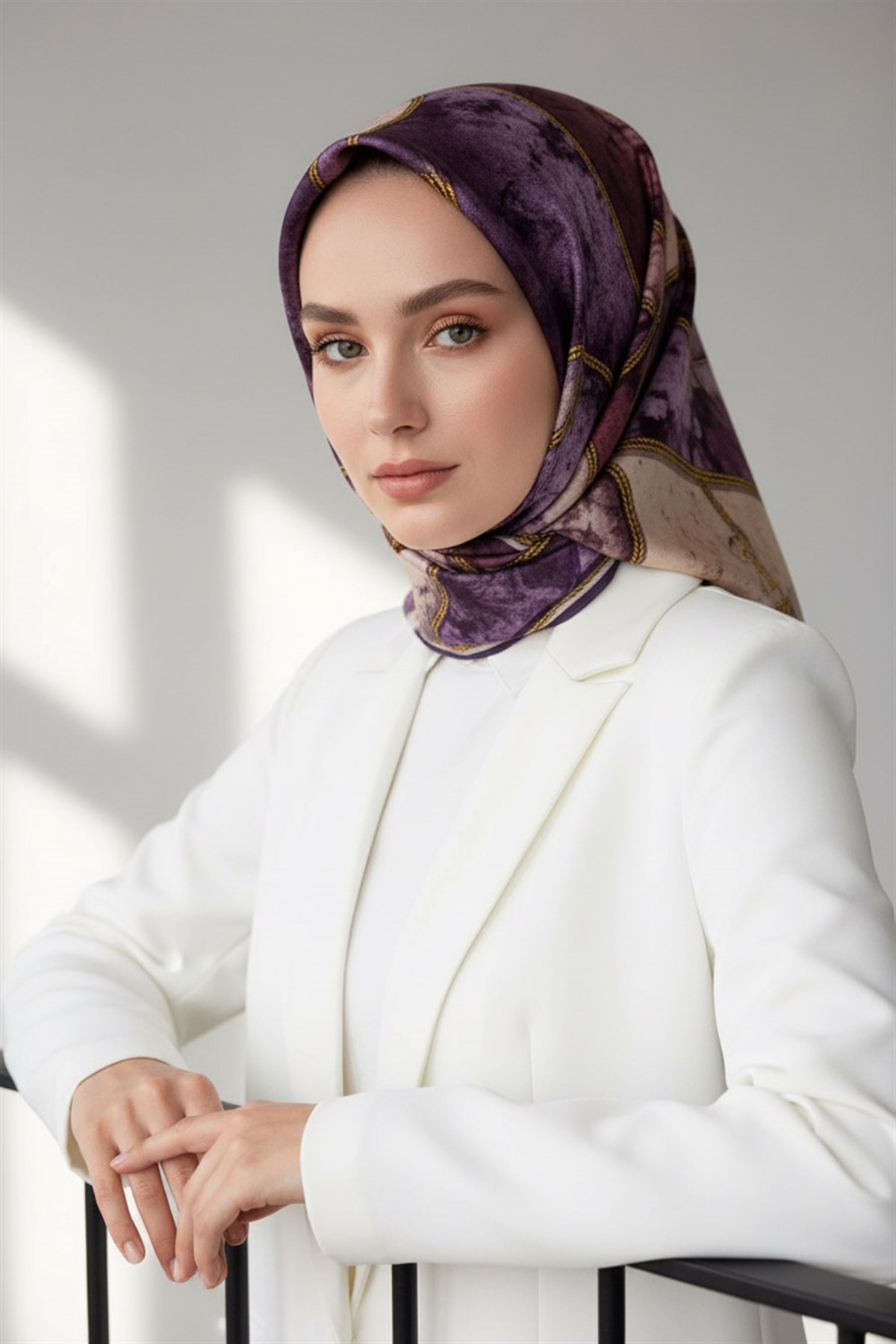 %100 Twill İpek Zincirli Mermer Desenli Mor - Pudra Renkli 90x90 Eşarp Dikim Şekli : El Dikişi
