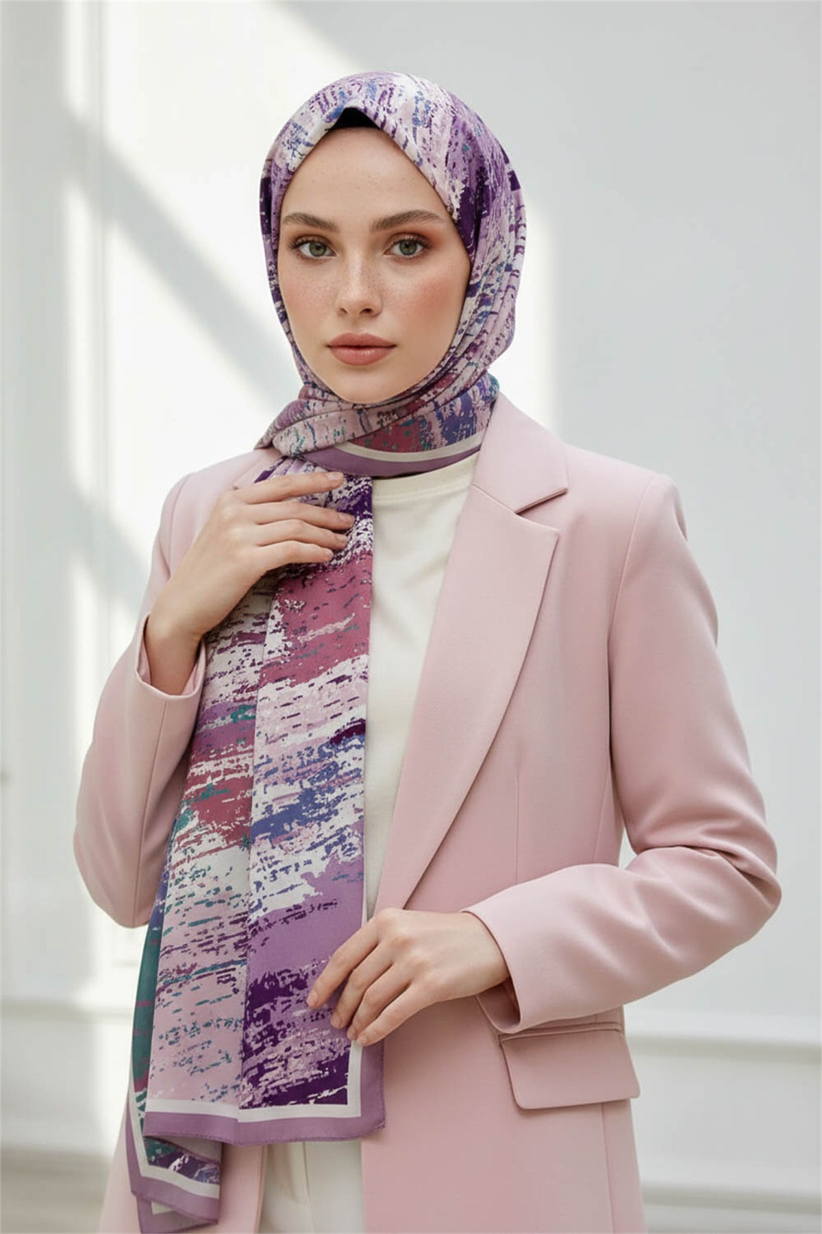 KREP FIRÇA DESENLİ LİLA RENKLİ 75X195 KIRIŞMAZ ŞAL