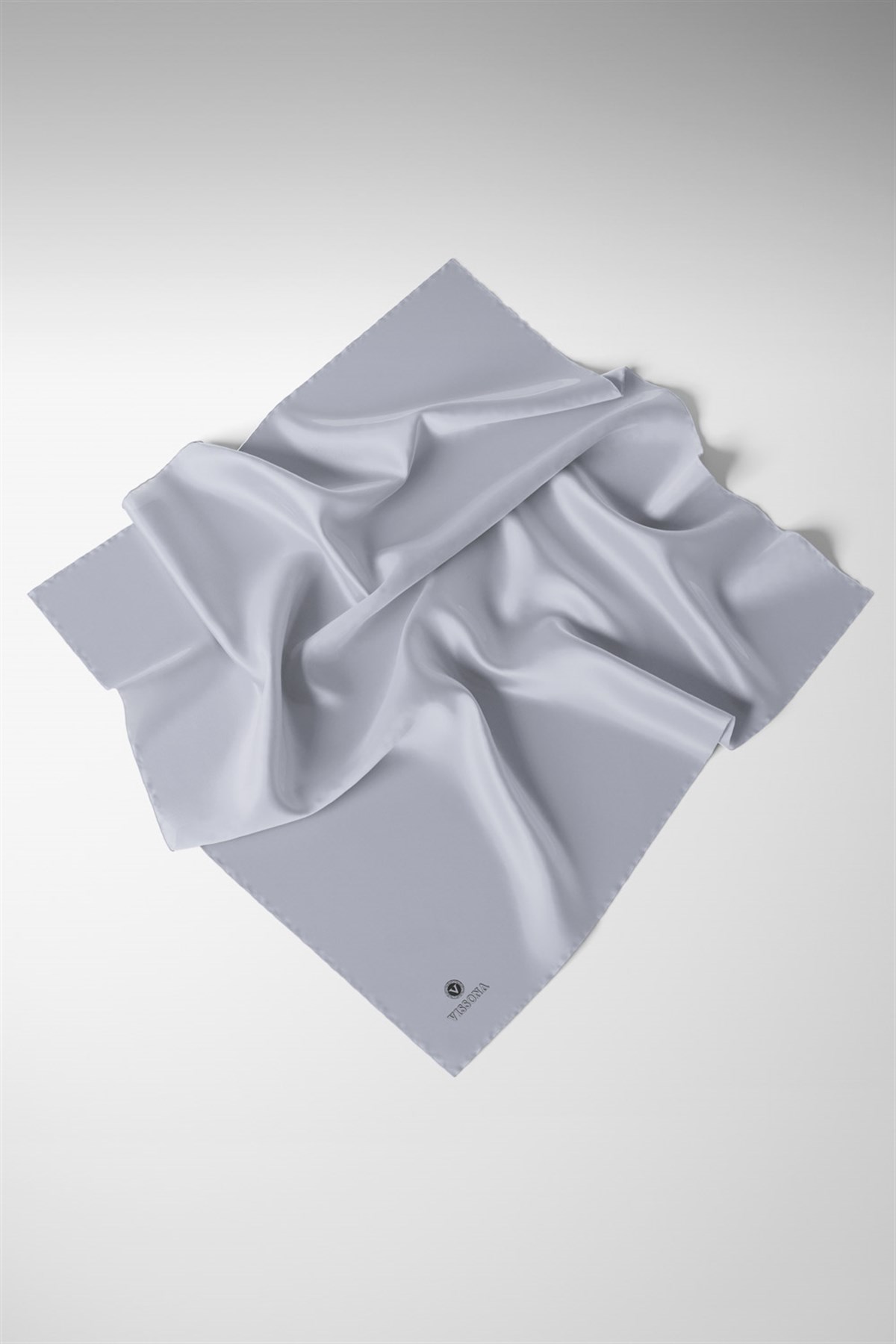 Viskon Twill İpek Az Hatalı Açık Gri  Renkli 90x90 Düz Eşarp Dikim Şekli : El Dikişi