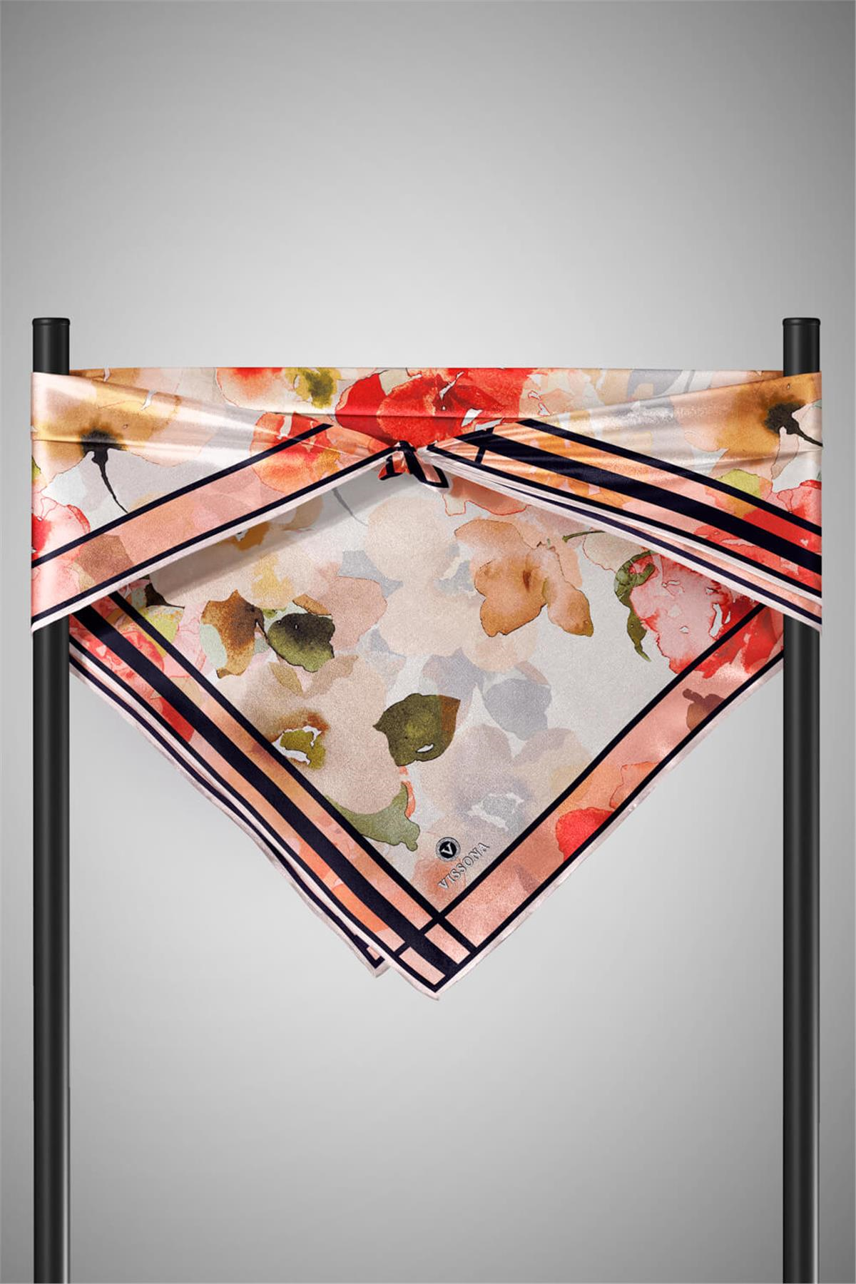 % 57 İPEK % 43 VİSKON Twill İpek Sulu Boyalı Çiçek Desenli Kırmızı - Vizon Renkli 90x90 Eşarp Dikim Şekli : El Dikişi