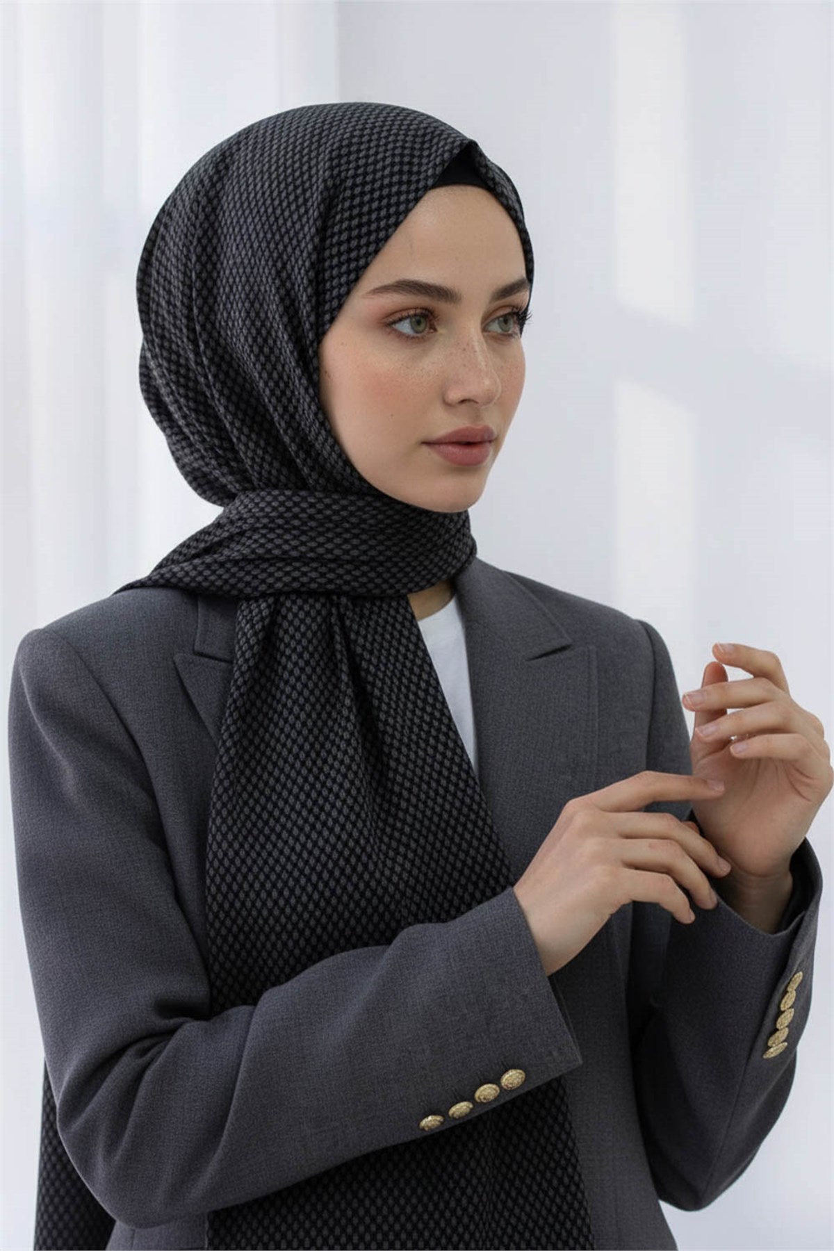 KREP HASIR DESENLİ SİYAH RENKLİ 75X195 KIRIŞMAZ ŞAL