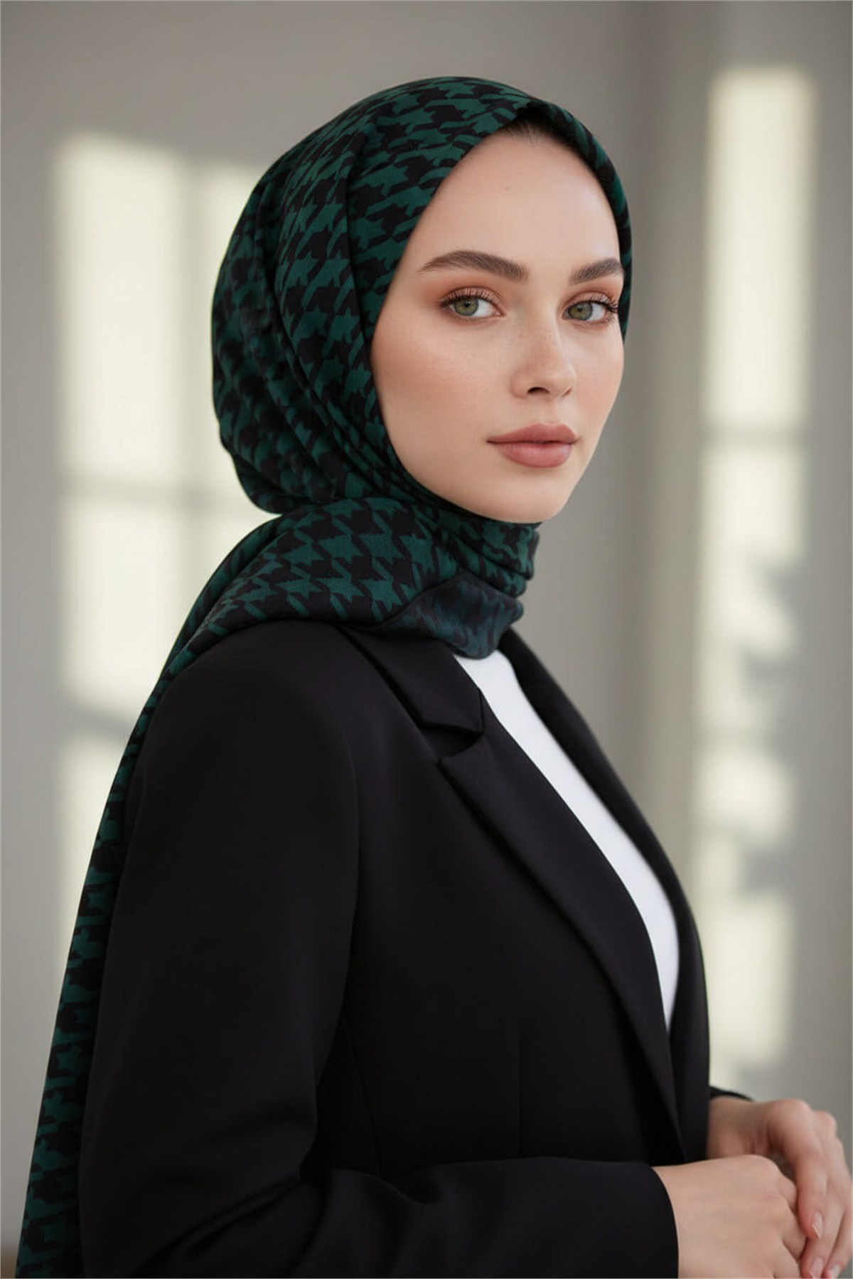 KREP KAZAYAĞI DESENLİ PETROL YEŞİLİ RENKLİ 75X195 KIRIŞMAZ ŞAL