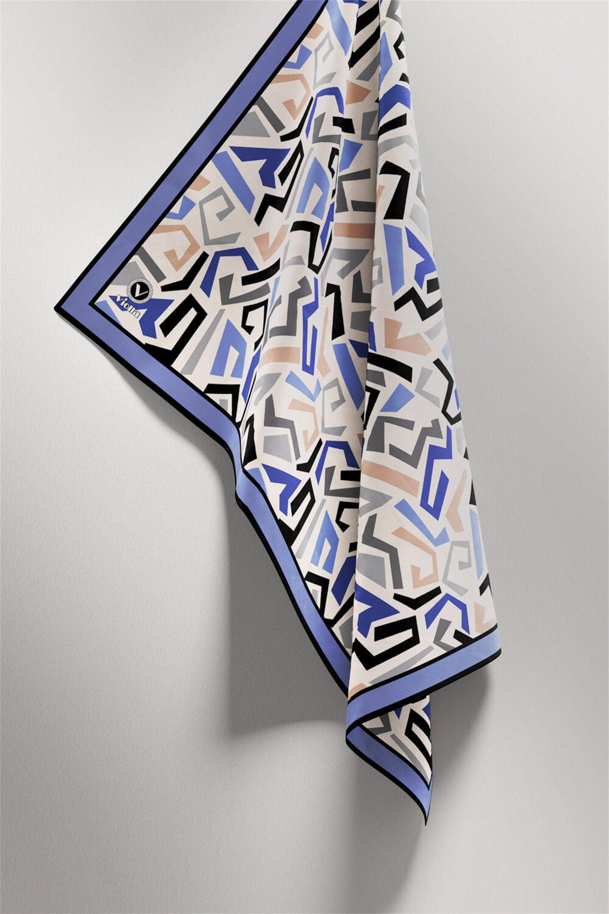 Twill Geometrik Desenli Bebe Mavisi Renkli 90x90 Eşarp (İpek İçermez) Kenar Dikiş Şekli El Dikişli