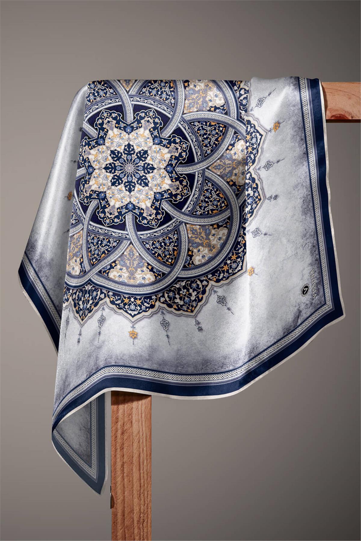 %100 Twill İpek Şal Desenli Gri - Lacivert Renkli 90x90 Eşarp Dikim Şekli : El Dikişi