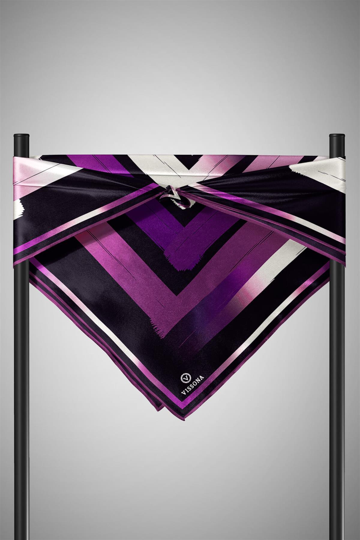 %100 Twill İpek Geometrik Fırça İzi Desenli Siyah - Mürdüm Renkli 90x90 Eşarp Dikim Şekli : El Dikişi